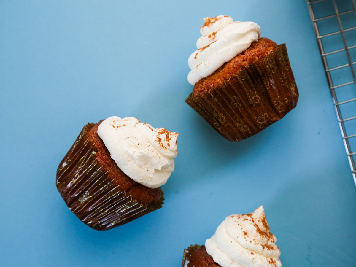 3 Ingredient Pumpkin Spice Cupcakes