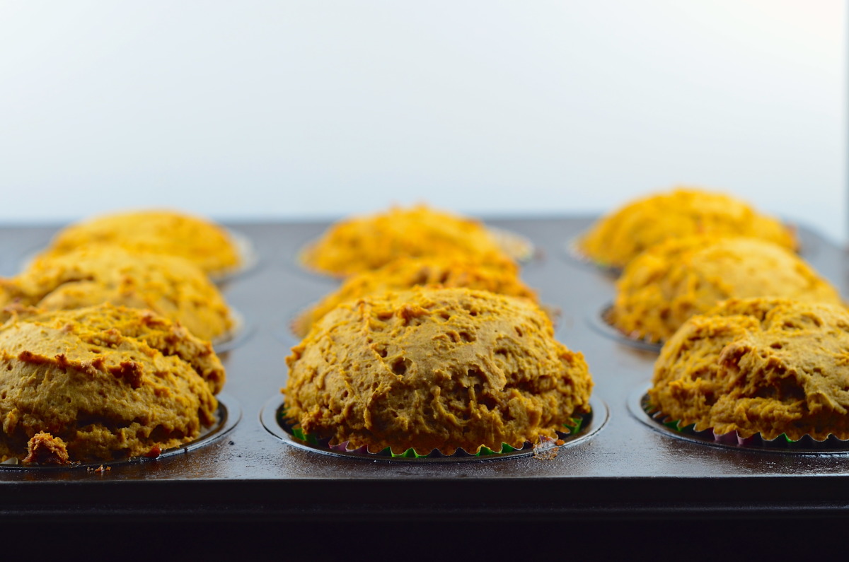 2 Ingredient Pumpkin Muffins