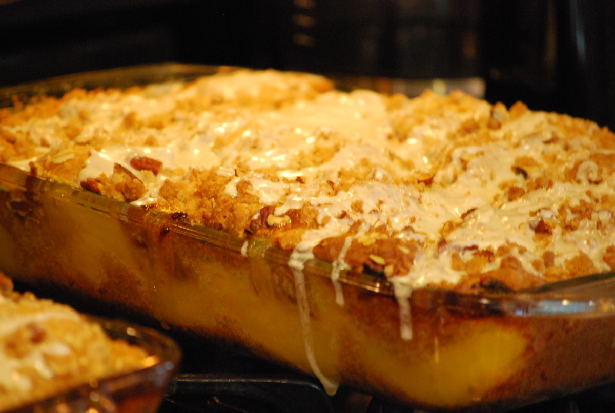 5 Layer Peach Cobbler Coffee Cake!