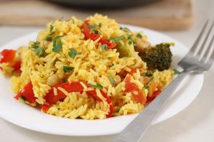 Vegetarian paella with chickpeas