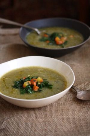 Vegetarian Split Pea Soup with Kale, Carrots and Curry re...